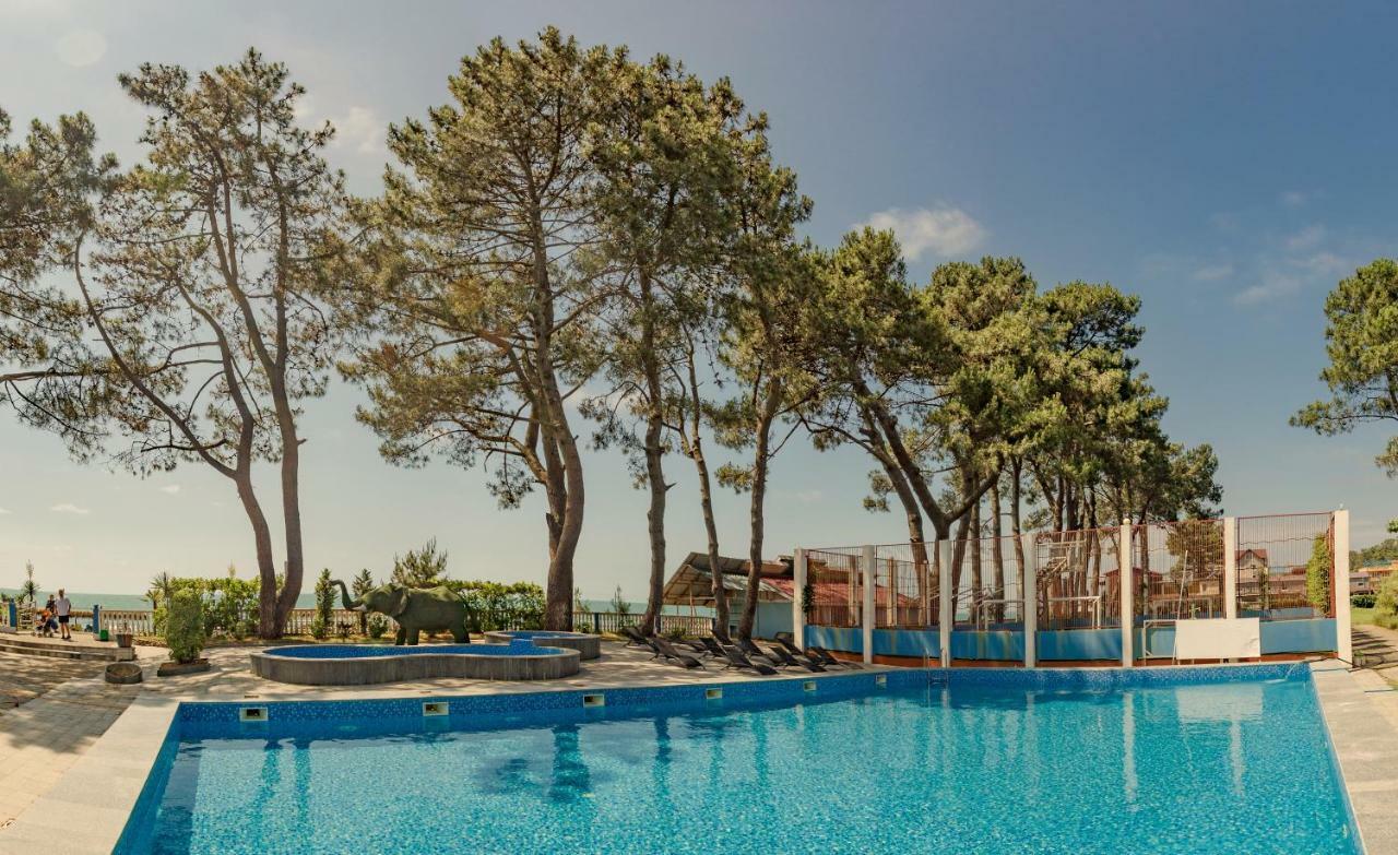 Kolkhida Resort & Spa يوريكي المظهر الخارجي الصورة